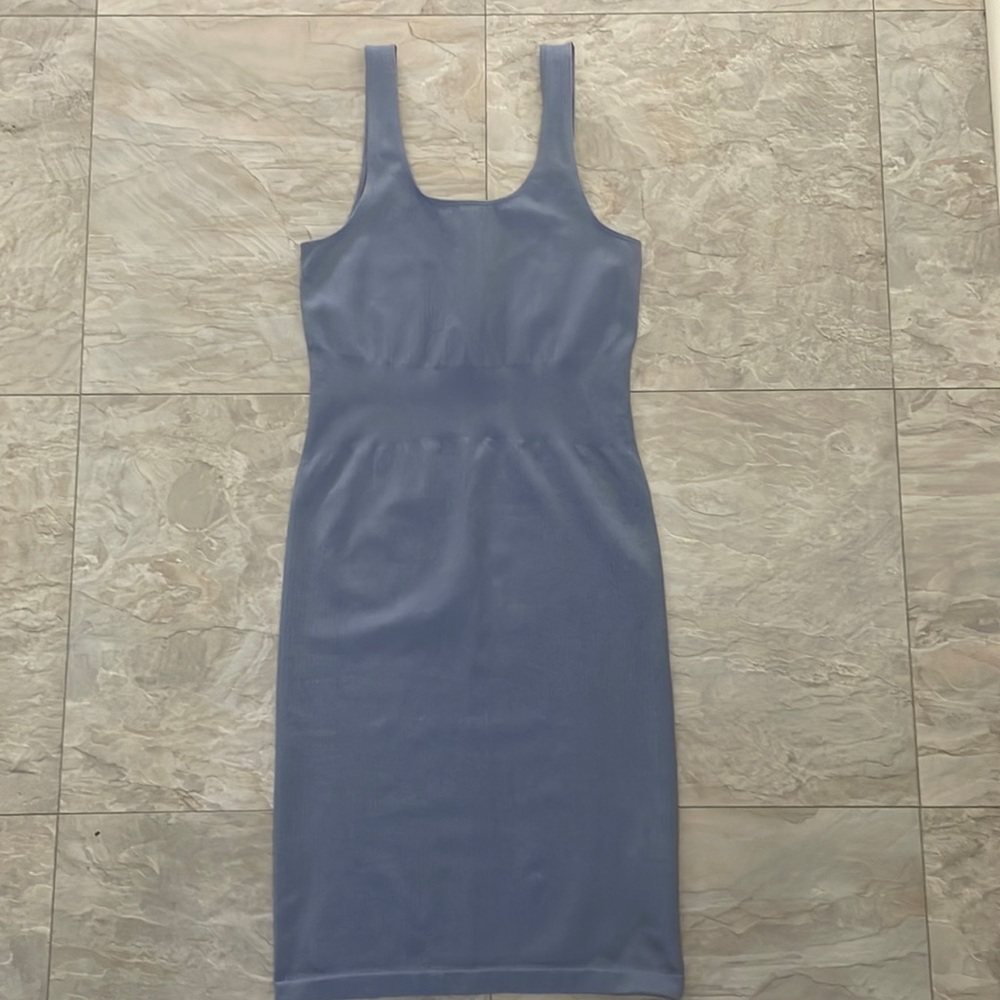 Balance Athletica The Linear Midi Dress - Peace S